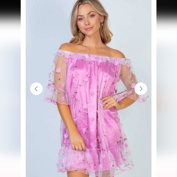 White Birch NWOT Lilac Floral Applique Dress - Picture 2 of 6